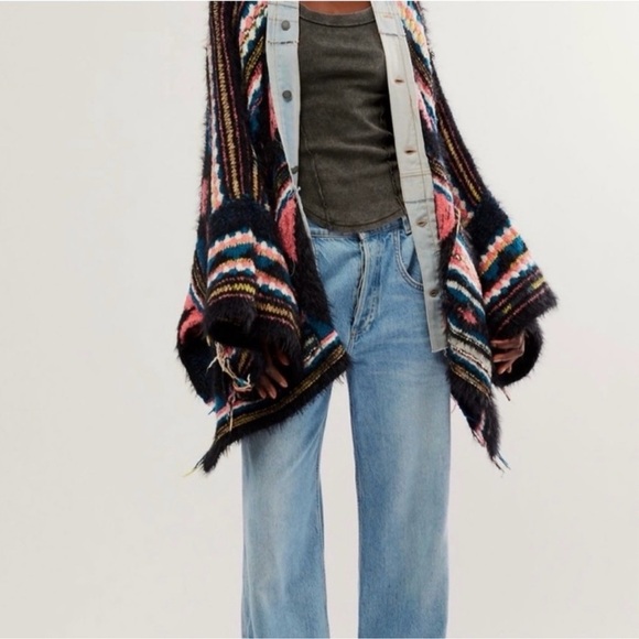 NEW Free People Running Wild Bohemian Fringe Poncho Black Lightning Combo M L - Picture 4 of 13